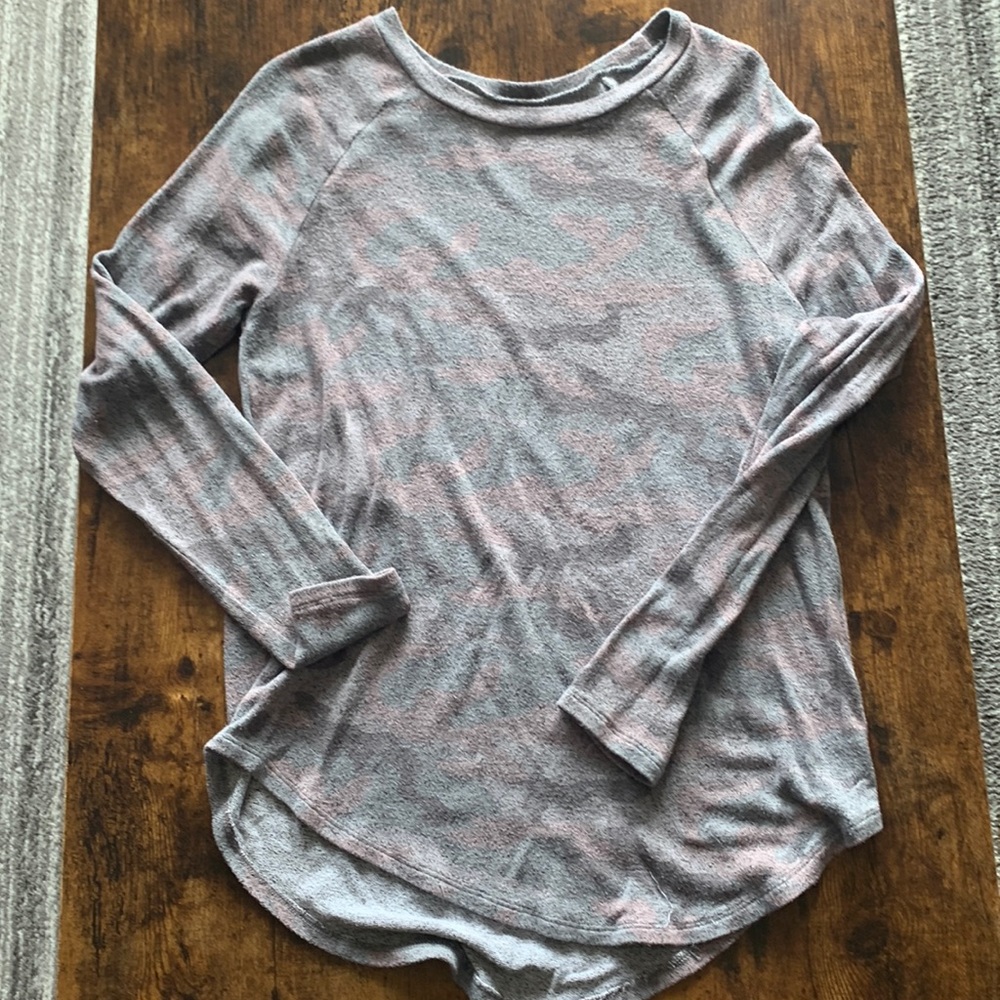 American eagle soft and sexy plush Camo print long sleeve